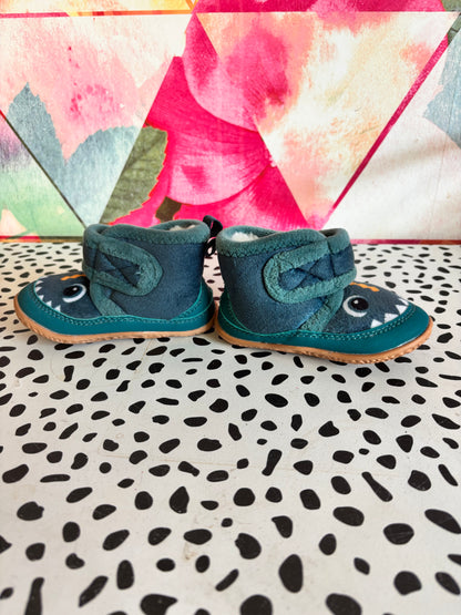 Blue monster face fleece boots with Velcro & faux fur lining. Never worn. Size 5 (shoes)