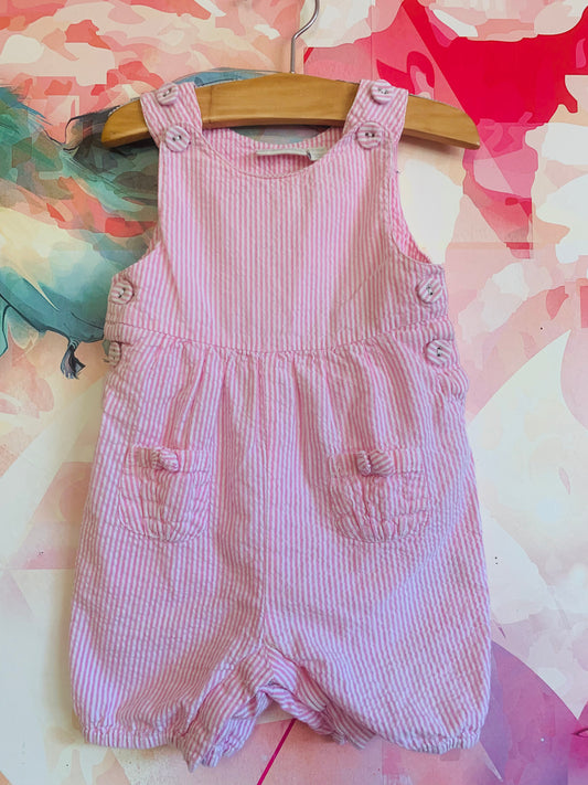 Jojo Maman Bébé sleeveless pink & white stripe romper. Two front pockets and buttons. Size 6-12m