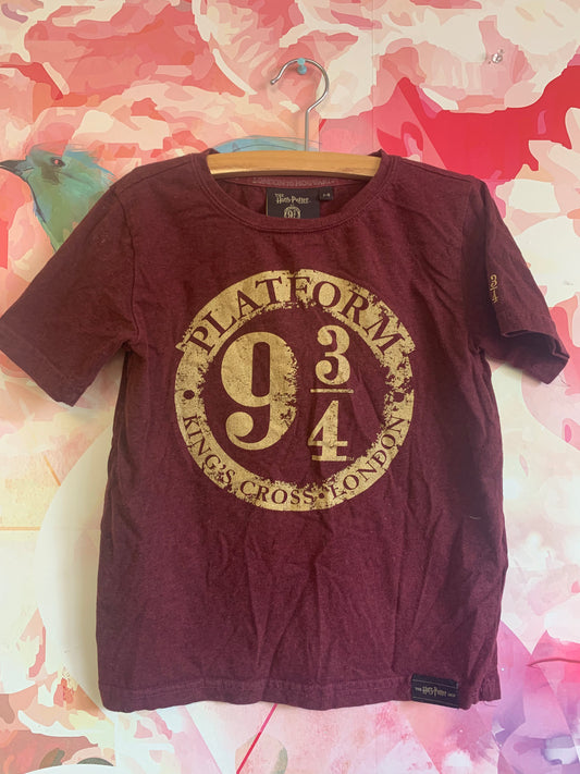 Harry Potter burgundy t-shirt. Size 7/8T