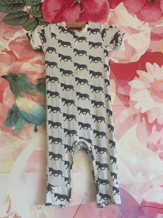 Kate Quinn black & white short sleeve romper with zebras. Size 6-12m