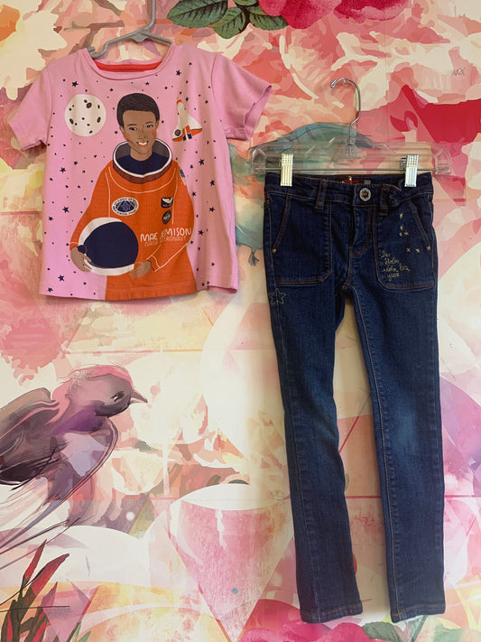 Piccolina pink Mae Jemison tshirt & blue Catimini jeans with gold stars/French writing on front & back pockets. Size 5T