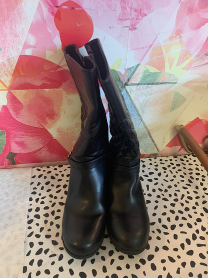 MK Michael Kors black tall zip up boots with quilting and gold detail. *Like New Condition* size 5.