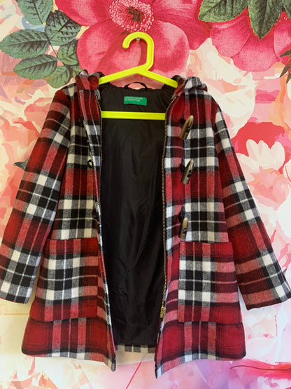 United Colors of Benetton red, black, white plaid hooded jacket. Zipper & toggle closure. Size 6/7.