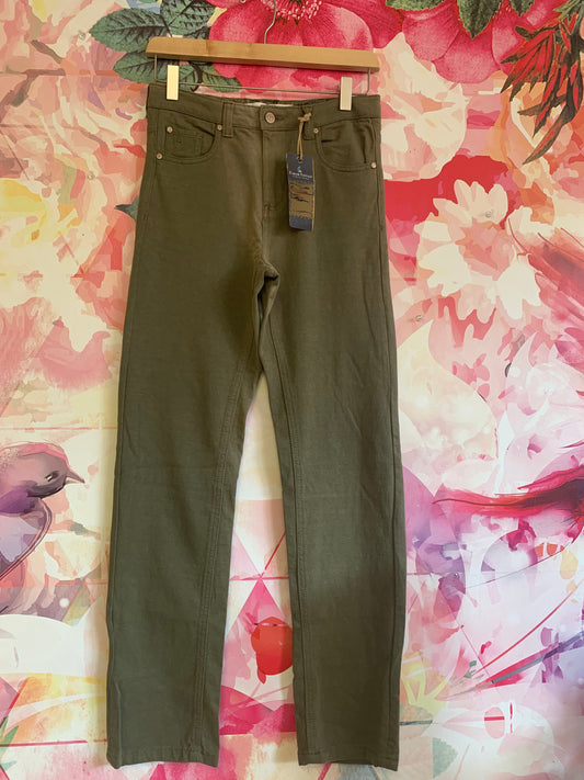 Tailor Vintage green stretchy pants. *New with Tags* 100% cotton. Adjustable waist. A few slight discolorations shown in close up photos. Size 14.