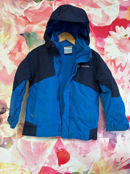 Columbia blue jacket with hood and zip off sleeve lining. Size 4T / 5T