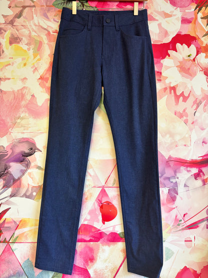 Rhône Blue Commuter Pants. Slim With Stretch. Size Men’s Small Waist 28. Size 16T.