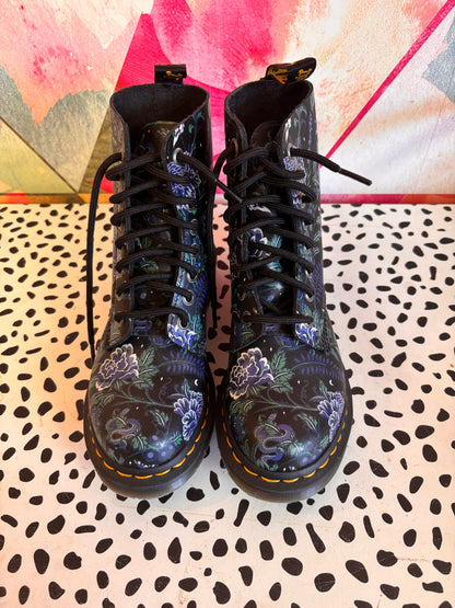 Doc Martens Blue Floral Lace Up Boots. Size 5B.