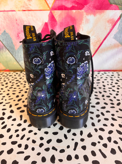 Doc Martens Blue Floral Lace Up Boots. Size 5B.