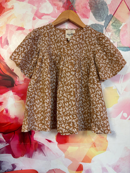 Vignette beige short sleeve top with white flowers. Size 5T. NEW WITH TAGS