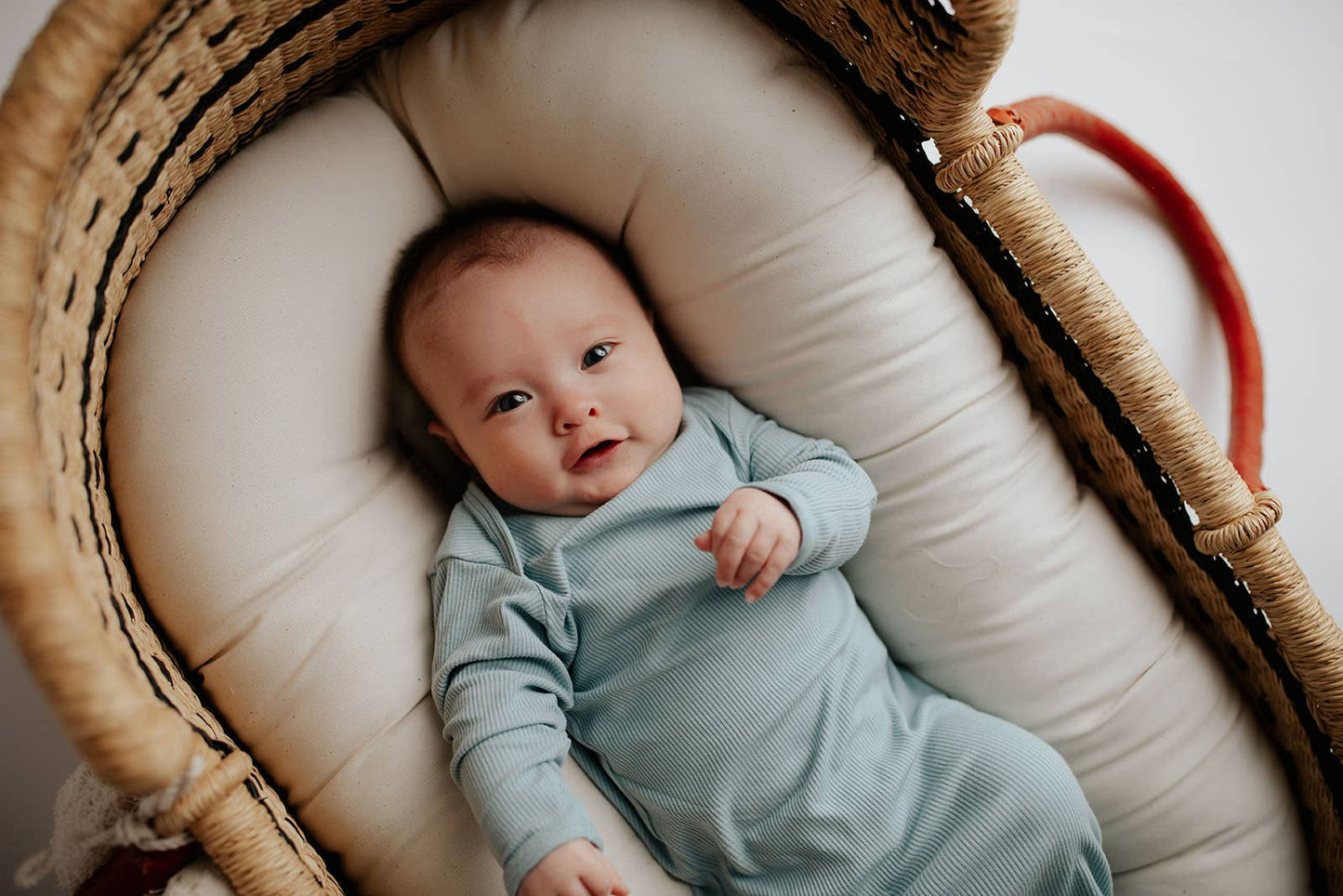 Three Little Tots - Blue Bird Knotted Gown: Gown & Hat