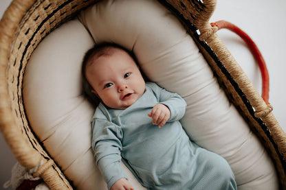 Three Little Tots - Blue Bird Knotted Gown: Gown & Hat
