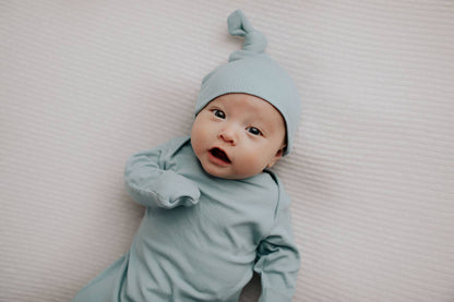 Three Little Tots - Blue Bird Knotted Gown: Gown & Hat